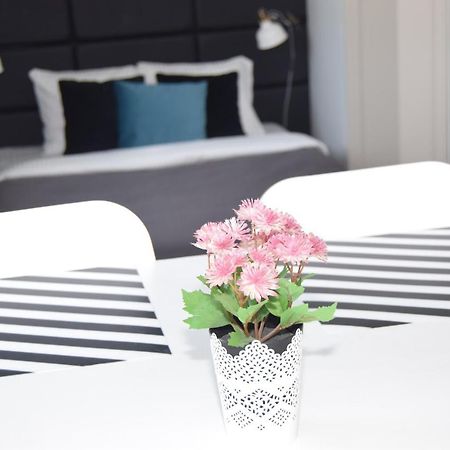 Be My Guest - Hoza Studio - Pkin Super Centrum Metro Wi-Fi Breakfast Варшава Экстерьер фото